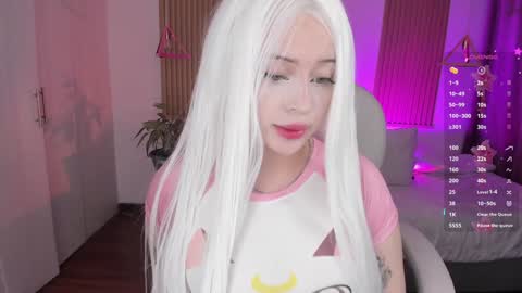 Kendall  online show from October 27, 8:58 pm