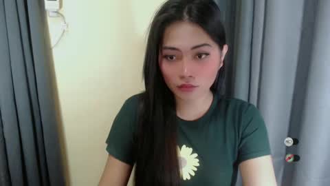 Snapshot of kendra_slut chatting on March 9, 5:17 pm K E N D R A online show from March 9, 5:17 pm