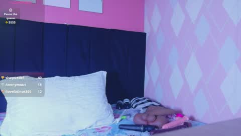 Kendra Foster online show from April 26, 7:33 pm