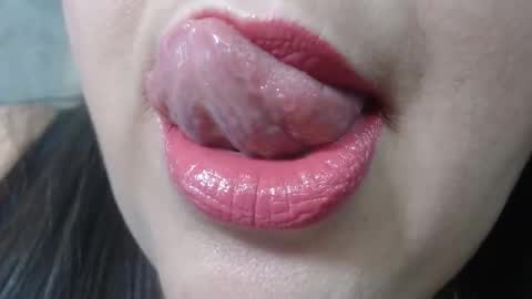 K E R L Y online show from February 12, 5:25 pm