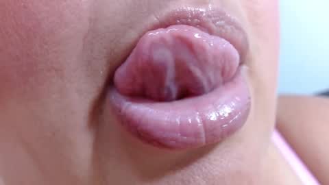 K E R L Y online show from April 25, 1:41 pm