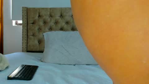 Kery Hillson online show from September 17, 3:43 pm