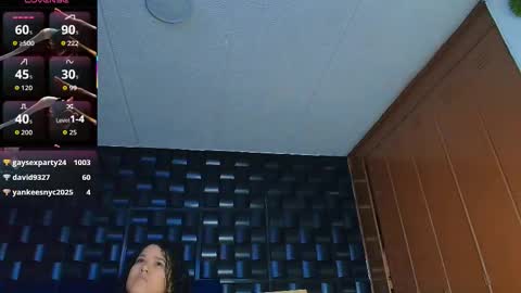 KESHA online show from November 4, 5:23 am