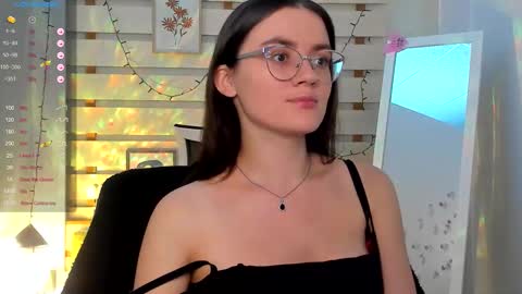 Snapshot of ketrin_pirsss chatting on October 11, 7:16 pm Ketrin online show from October 11, 7:16 pm