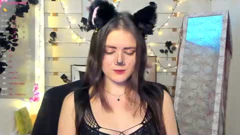 Snapshot of ketrin_pirsss chatting on October 30, 12:46 am Ketrin online show from October 30, 12:46 am