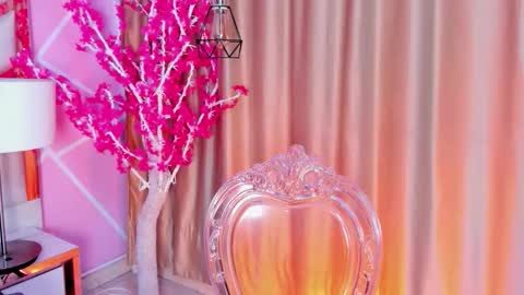 Keyla noa online show from June 8, 11:33 am