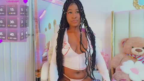 khalimaxwell online show from April 19, 4:23 am