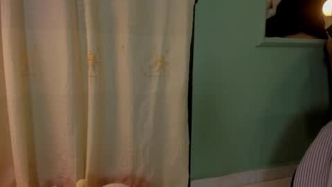 Snapshot of khaterine_hot_1 chatting on December 13, 4:11 am Kathe Hot online show from December 13, 4:11 am