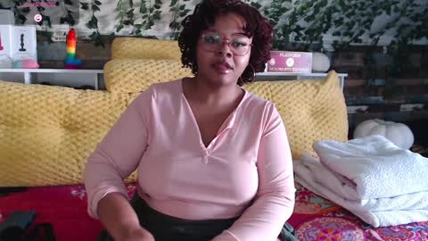 Snapshot of khayaparker chatting on January 11, 4:36 pm Khaya online show from January 11, 4:36 pm