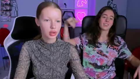 Snapshot of khloebeauty chatting on October 10, 7:52 pm khloebeauty online show from October 10, 7:52 pm