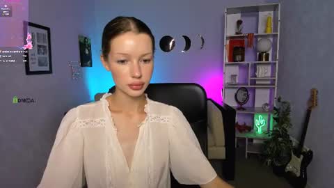 khloebeauty online show from July 21, 5:52 am
