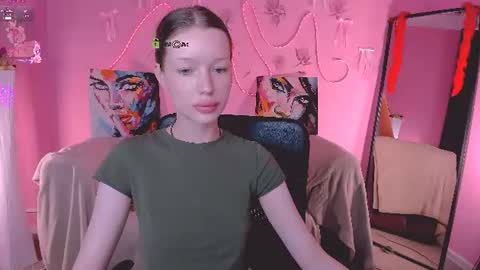 khloebeauty online show from June 9, 1:32 pm
