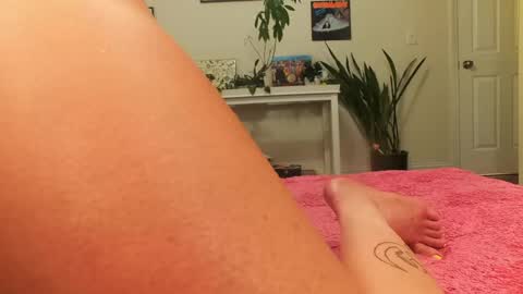 Khloe online show from April 28, 2:09 am