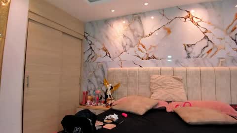    N         M online show from April 23, 12:29 pm