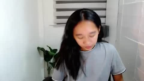 Snapshot of kiara_bedisa143 chatting on January 9, 6:57 pm i love angel online show from January 9, 6:57 pm