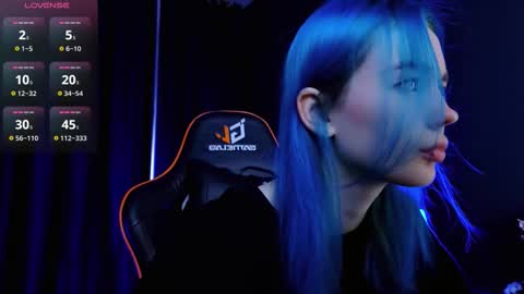 Snapshot of kiara_dream chatting on October 6, 8:57 pm Kira online show from October 6, 8:57 pm