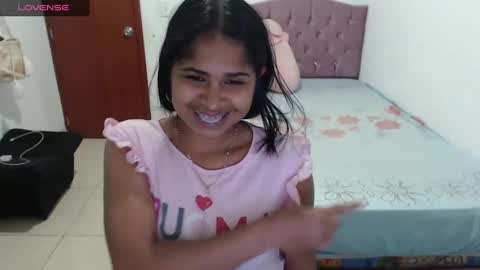 Snapshot of kiara_williamss chatting on January 4, 11:48 pm Kiara online show from January 4, 11:48 pm