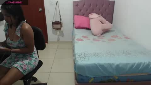 Snapshot of kiara_williamss chatting on December 31, 5:29 pm Kiara online show from December 31, 5:29 pm