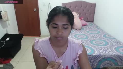 Snapshot of kiara_williamss chatting on February 8, 4:14 pm Kiara online show from February 8, 4:14 pm