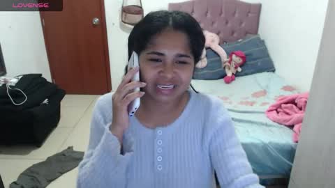 Snapshot of kiara_williamss chatting on October 2, 3:11 am Kiara online show from October 2, 3:11 am