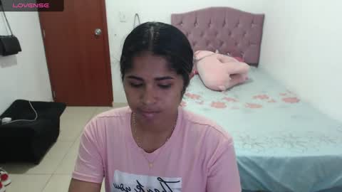 Snapshot of kiara_williamss chatting on December 21, 1:36 am Kiara online show from December 21, 1:36 am