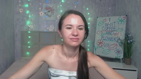 Kara online show from September 18, 7:01 pm