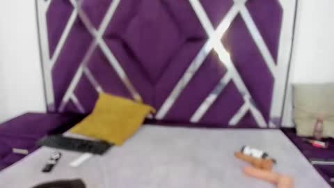 kiaraht online show from April 22, 5:15 am