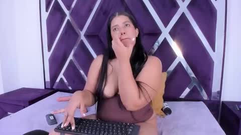 kiaraht online show from April 24, 5:10 am