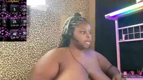 KiaraSugars online show from August 3, 2:01 pm