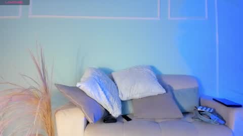 Kim Thompson online show from January 15, 2:24 pm