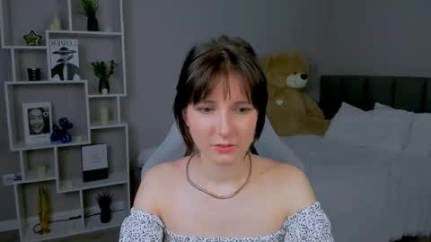 Kika online show from April 22, 8:22 am