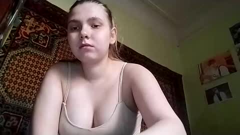 kikibang_ online show from February 14, 9:00 am