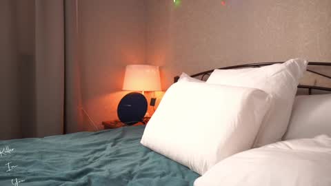 Snapshot of killer_in_you_ chatting on February 5, 9:25 am Something around 7 pm till 2 am PST online show from February 5, 9:25 am