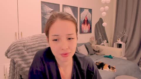 Yun online show from September 25, 4:06 pm