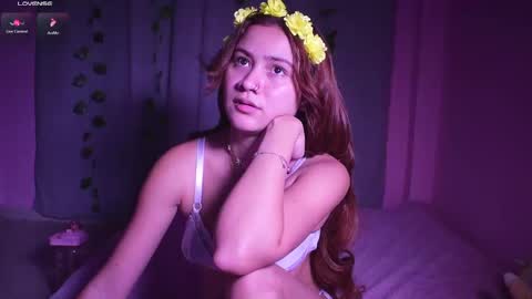 Snapshot of kim_dolls1823 chatting on February 5, 6:35 am ISABELLA 3 online show from February 5, 6:35 am