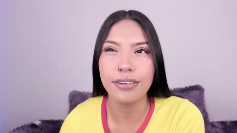 kim_mouth17 online show from December 20, 7:18 pm