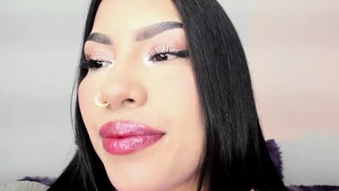 kim_mouth17 online show from April 27, 1:14 am