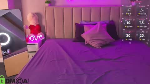 kimberlly_smith online show from March 22, 12:27 am