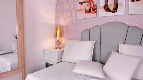 Kimberly online show from February 17, 7:46 pm