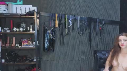  KIMBERLY SWAN  online show from January 9, 11:09 pm