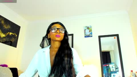 Kimberly Banks online show from June 8, 4:52 pm