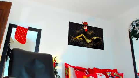 Kimberly Banks online show from December 19, 9:56 am