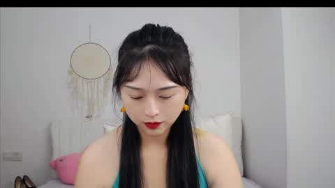 KimberlyGarrison online show from May 28, 2:48 pm
