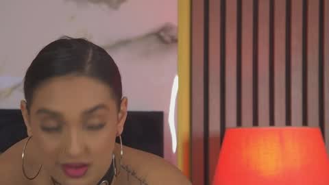 Kimberly online show from April 22, 2:14 pm