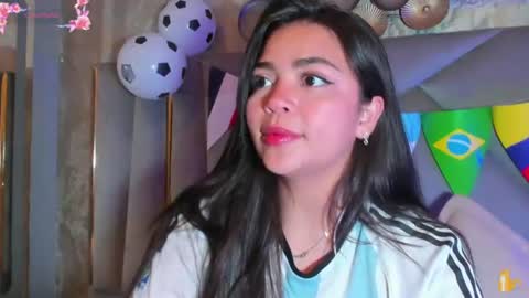  KIM  online show from June 17, 3:19 am