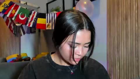  KIM  online show from July 15, 1:38 pm