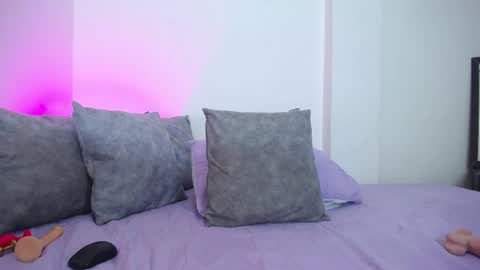 Kimi Kohh online show from May 8, 9:05 pm