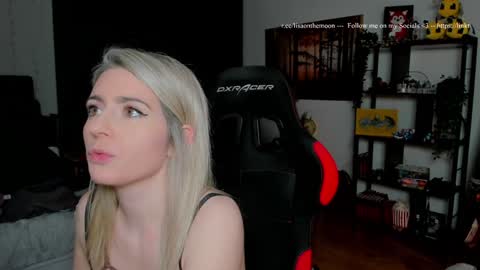 Wolfs Girl online show from February 25, 7:45 pm