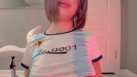 Kiki  online show from March 5, 5:07 am