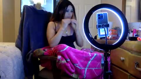 kimkreemz online show from October 19, 7:21 am